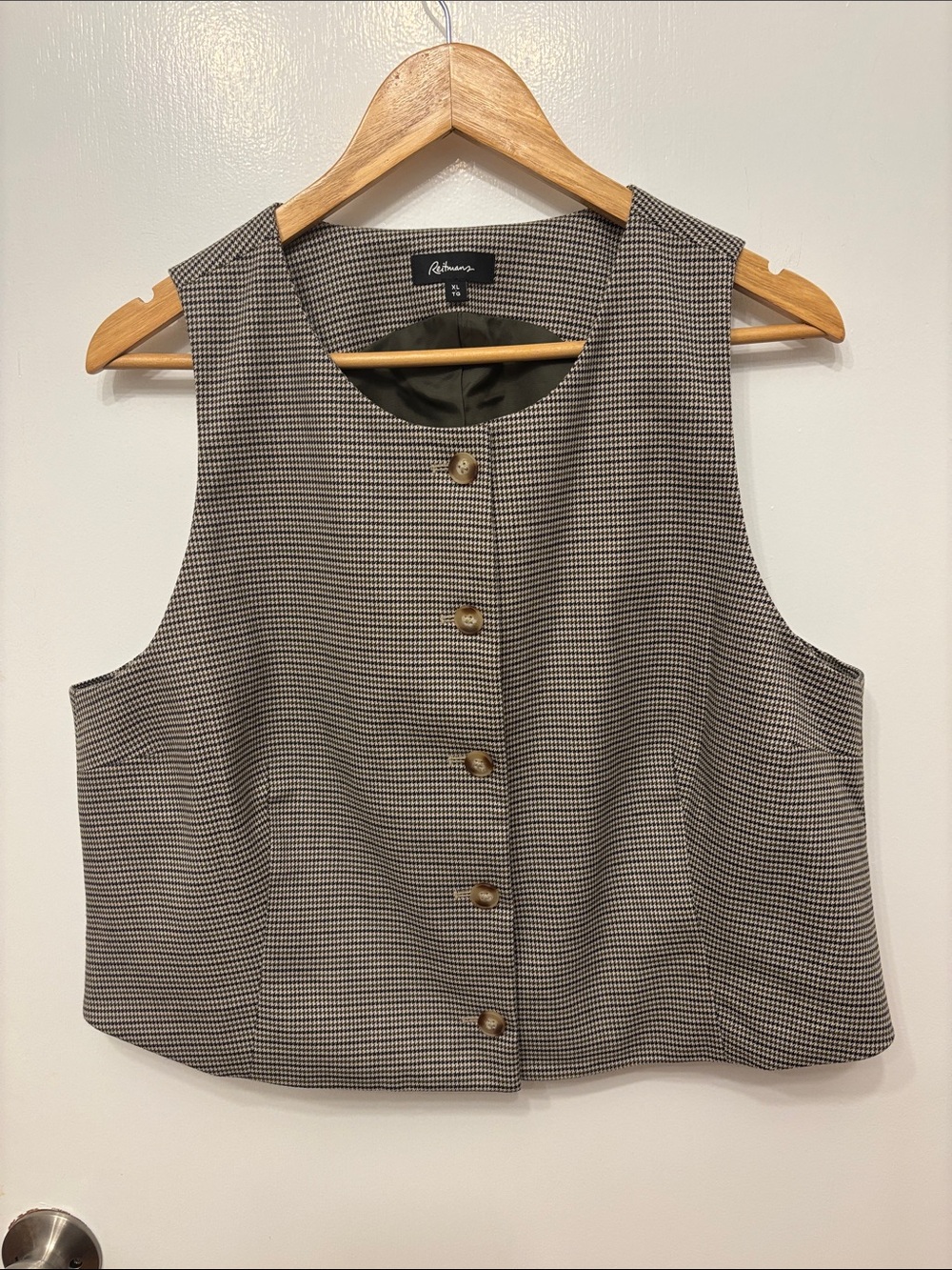Reitmans Black and Olive Green Houndstooth Button-Front Sleeveless Vest